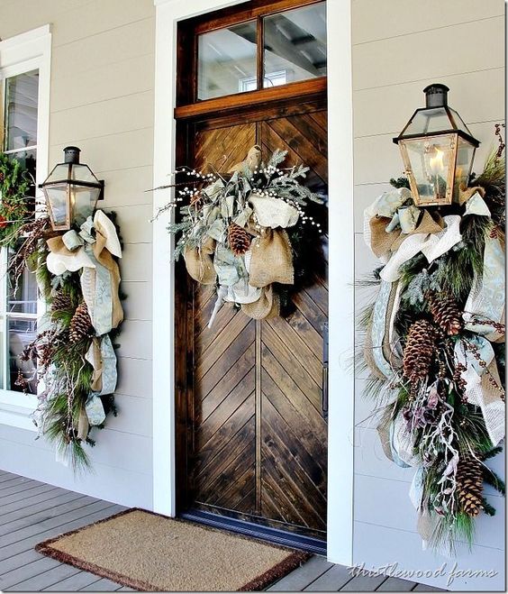 neutral holiday decor